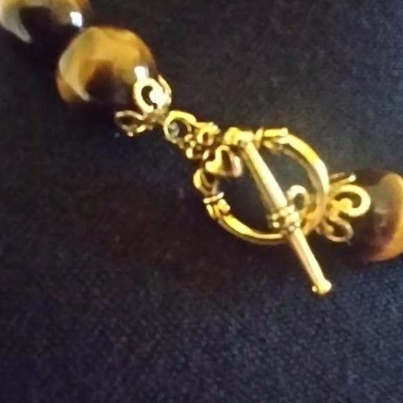 💎🎁 NEW 💥Genuine AA Grade 12 mm Tigereye, Carnelian & Claddah Toggle necklace - Picture 6 of 7